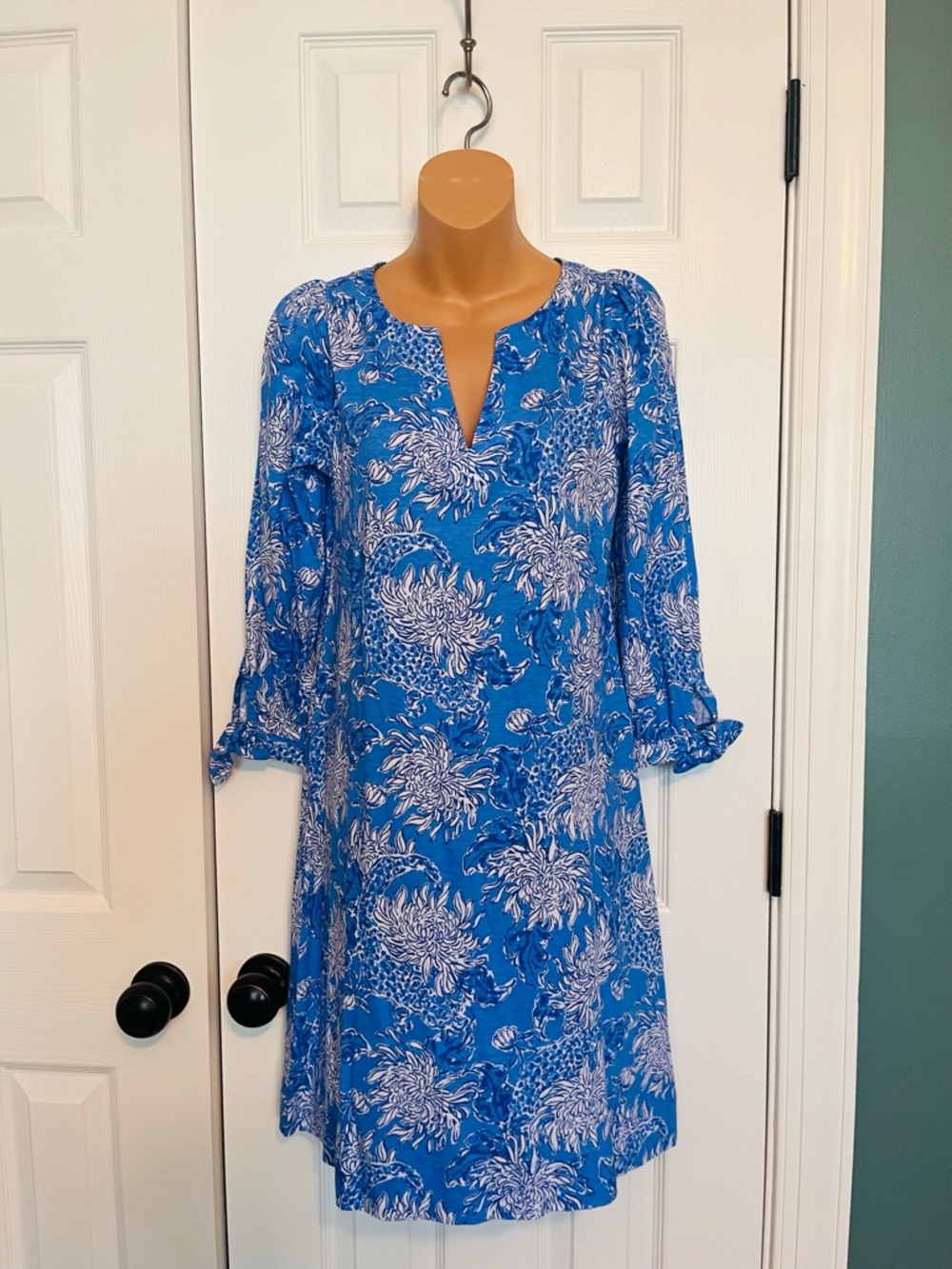 Lilly Pulitzer Blue Floral Midi Dress with Split V-Neck
